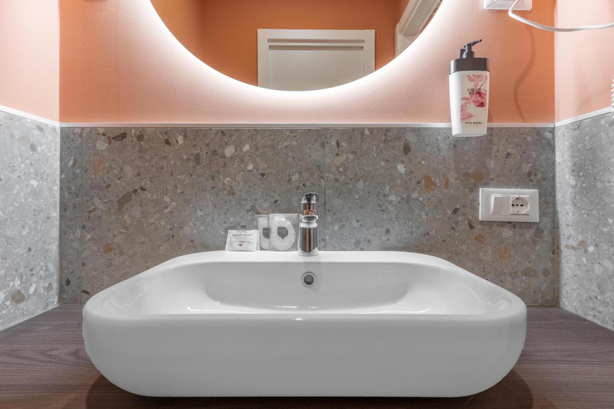 Torriani Suites Foresteria Lombarda Milan Extérieur photo